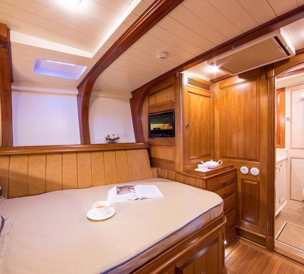 Yacht TEMPUS FUGIT, an Arkin Pruva Superyacht CHARTERWORLD Luxury